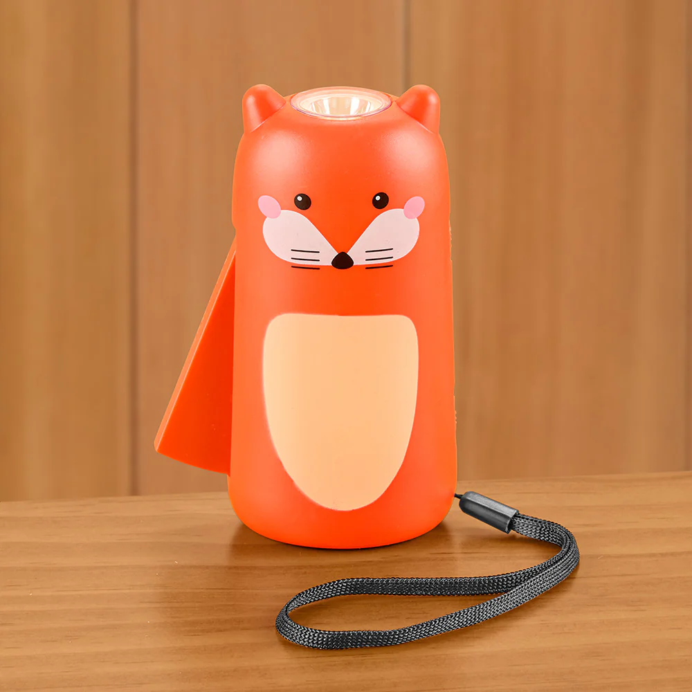 Kikkerland Kidoki Squeeze Flashlight - Image 3
