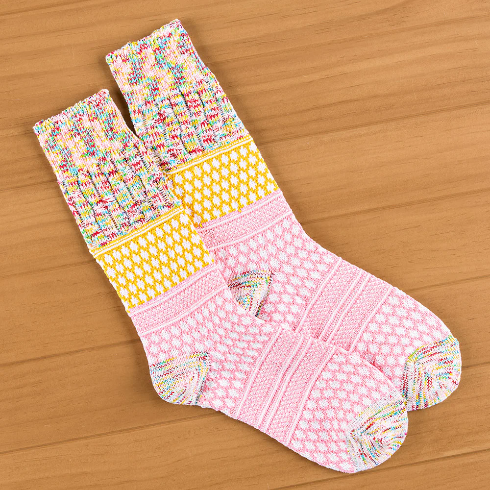World's Softest Women's Weekend Gallery Textured Crew Socks - Image 8